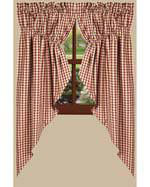 Country Curtains in Plaid Color